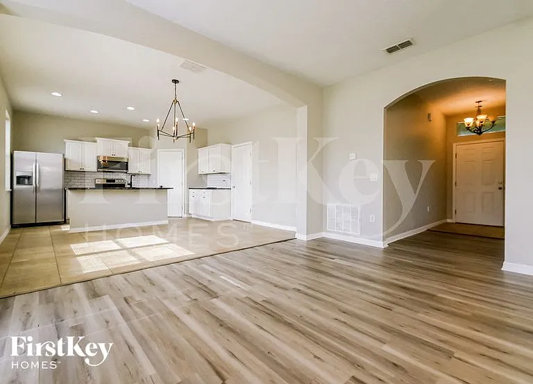 5212 Krenson Woods Way — Photo 4