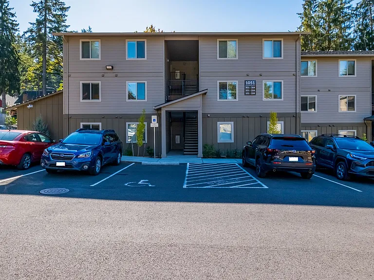 Harmona Heights Apartments — Photo 7