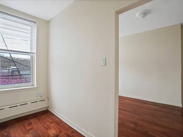 6 Lombardy Street image 11 of 48