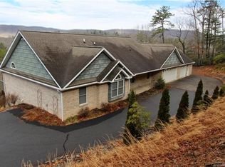 313 Masters View Dr, Etowah, NC 28729