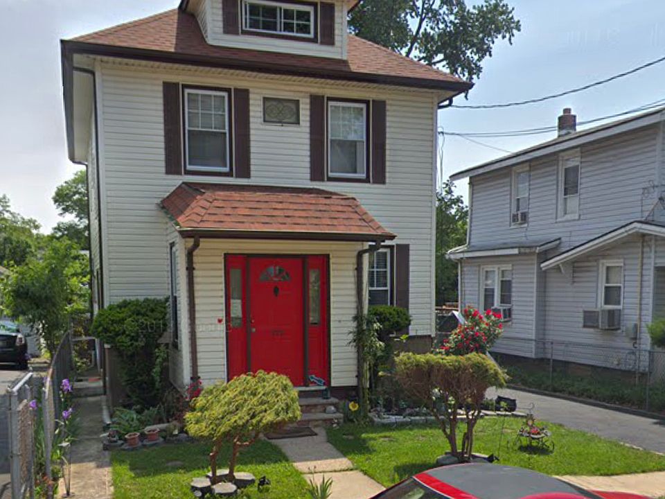 1st image of 272 Hornblower Ave