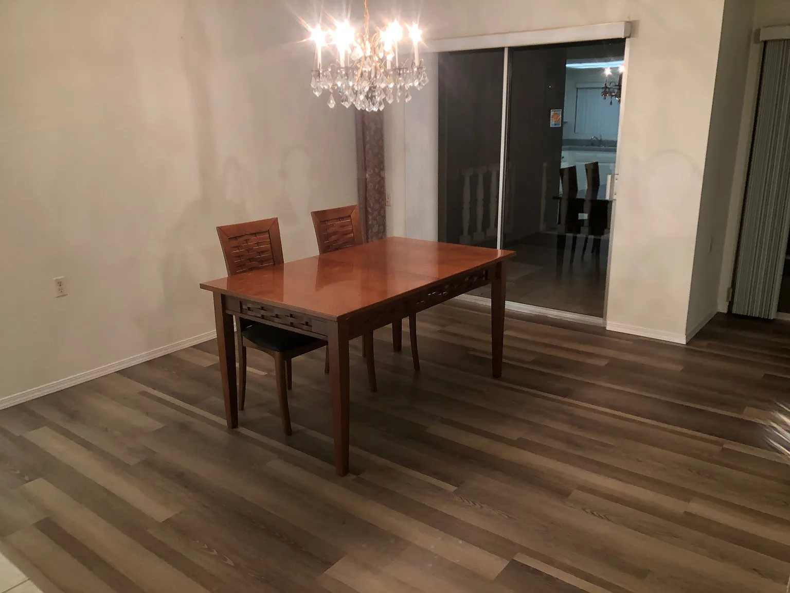 2 bed, 1195 sqft, $1,900 — Photo 3