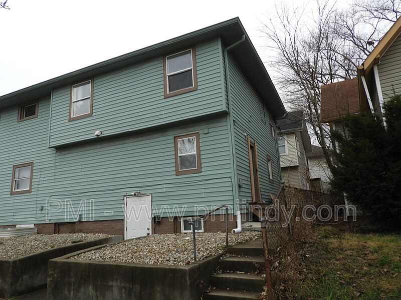 1st image of 2203 1/2 E New York St