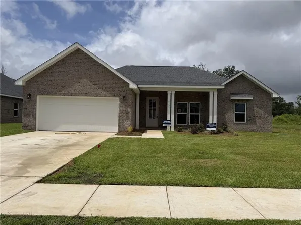 10162 Grady Ln, Mobile, AL 36695
