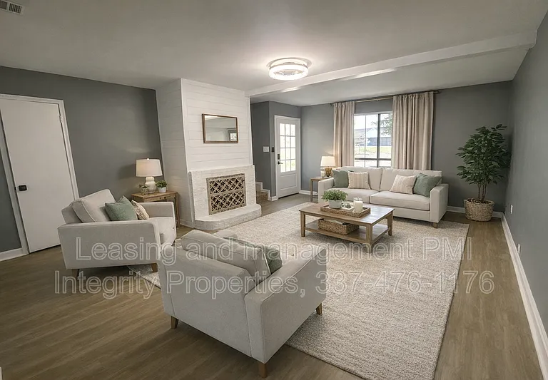 2339 Robley Dr — Photo 2
