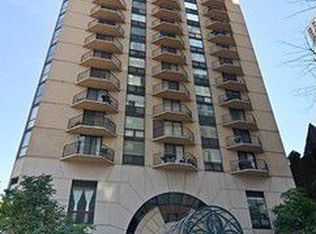 70 W Huron St #G127, Chicago, IL 60654