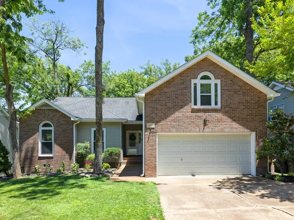 905 S Woodstone Ln, Nashville, TN 37211