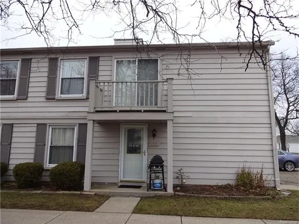 2707 Fox Hollow Ct #A, Lake Orion, MI 48360