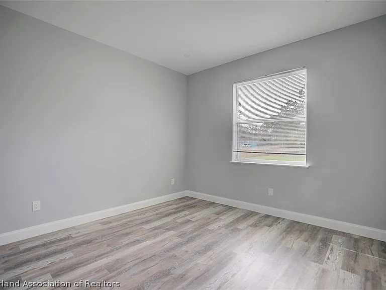 2545 N Odessa Rd — Photo 16