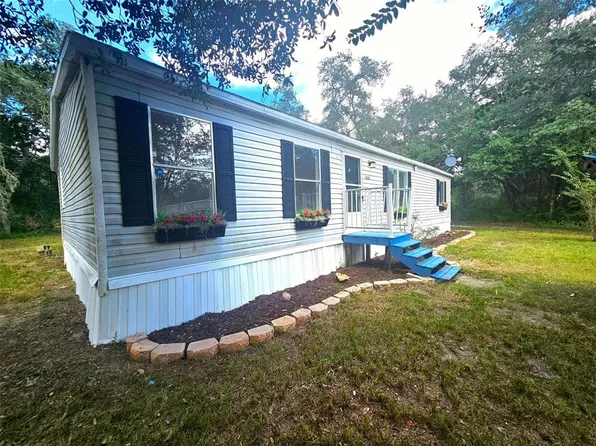 9485 Rousseau St, Webster, FL 33597