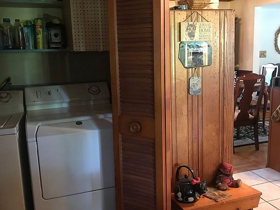 4th image of 99 Daniels Ave
