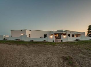9320 15th St NW, Bismarck, ND 58503