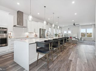 16204 Connors Way, Derwood, MD 20855