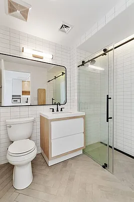 Rented by REAL New York | media 20