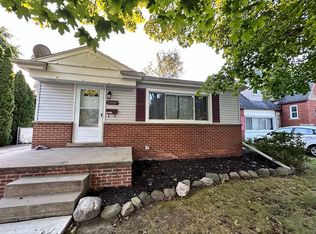 19187 Denby, Redford, MI 48240