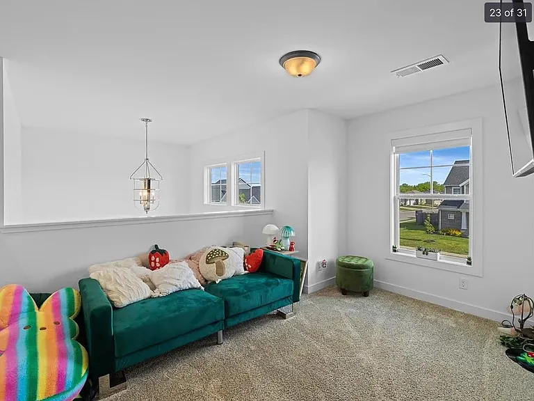 2460 Krauss Ct — Photo 12