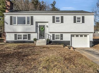 27 Pine Dr, Baldwinville, MA 01436
