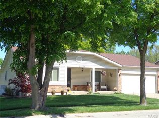 15526 Fox Plains Dr, Florissant, MO