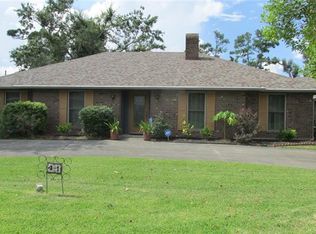 41 Hibiscus Rd, Sulphur, LA 70663