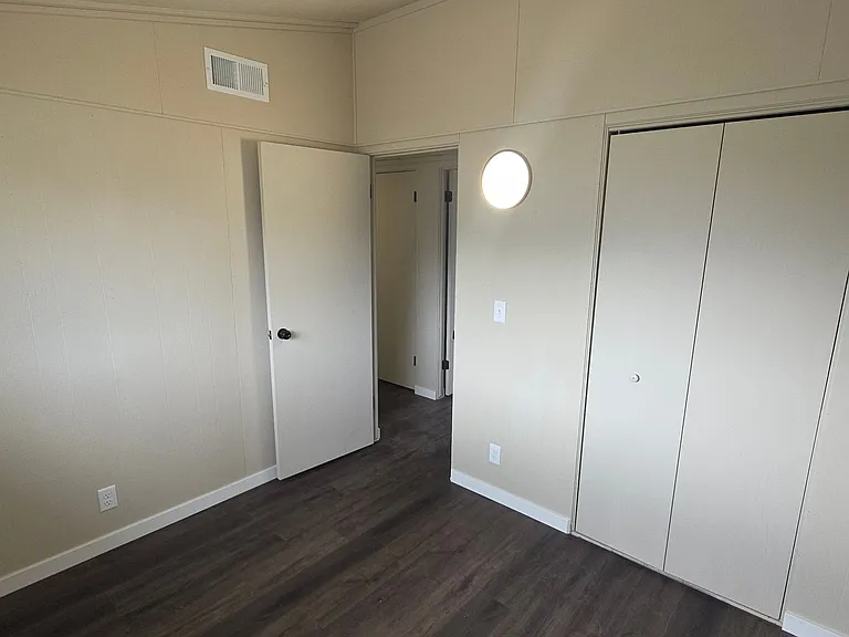 1741 Warwick Way — Photo 15