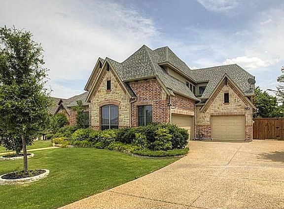 3rd image of 784 Windsong Ln