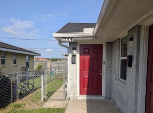 2006 James Dr, Marrero, LA 70072