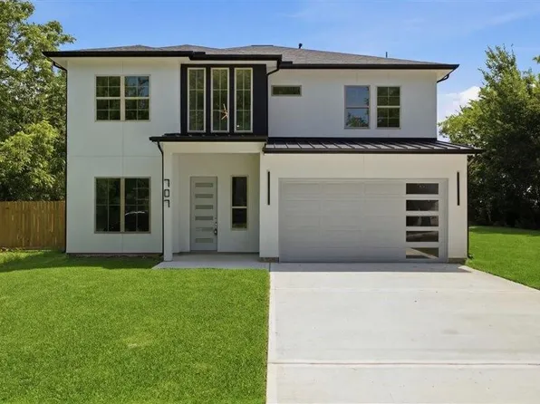 707 S Iowa St, La Porte, TX 77571