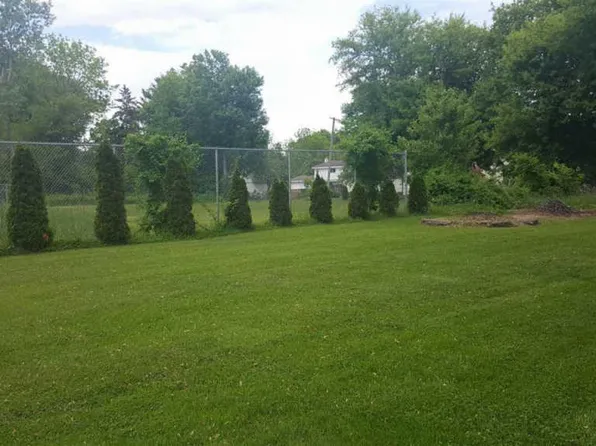 36920 Alfred St, New Baltimore, MI 48047