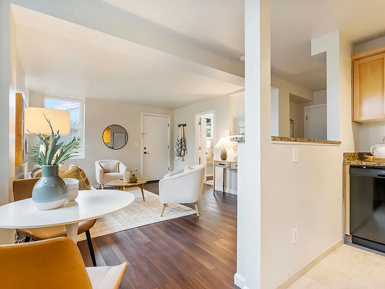 1205 SW Cardinell Dr #102 — Photo 14