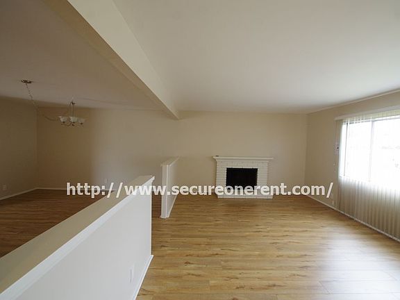3rd image of 579 Martha Dr