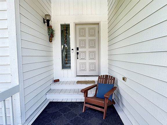 2nd image of 709 Rano Blvd