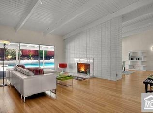24216 Calvert St, Woodland Hills, CA 91367