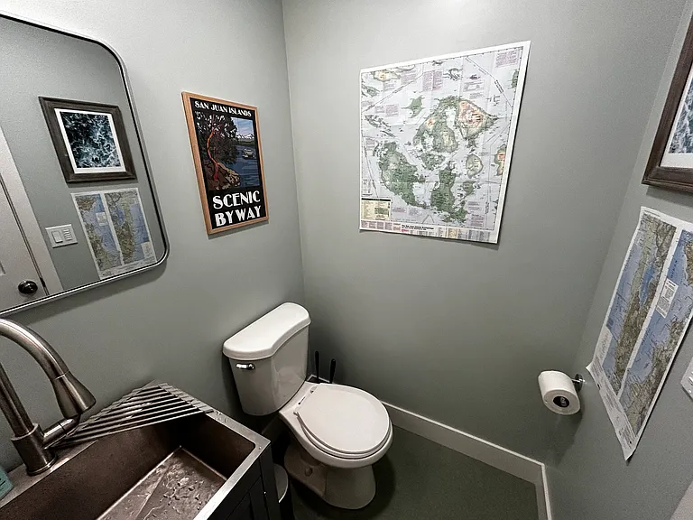 1/2 bath