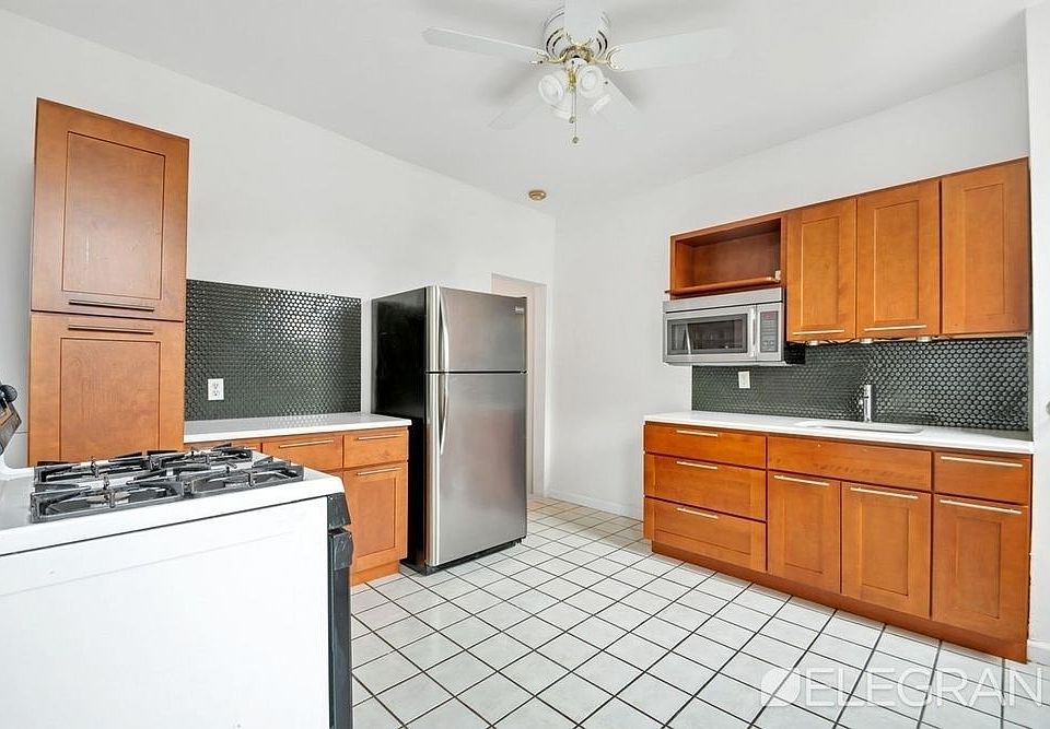 1st image of 312 5th Ave APT 3R