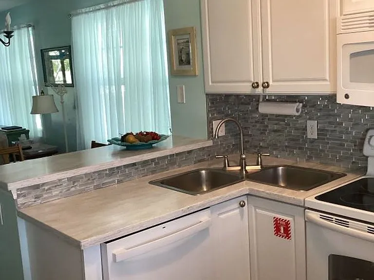 121 Golf Club Dr — Photo 3