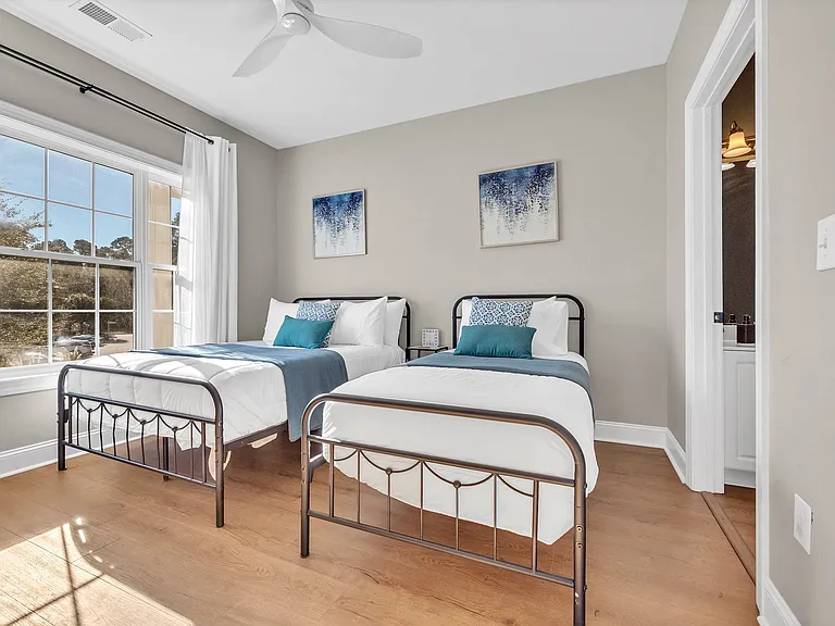 4872 Dahlia Ct #201 — Photo 47