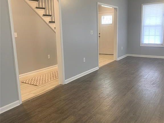 5th image of 612 Bancroft Ave