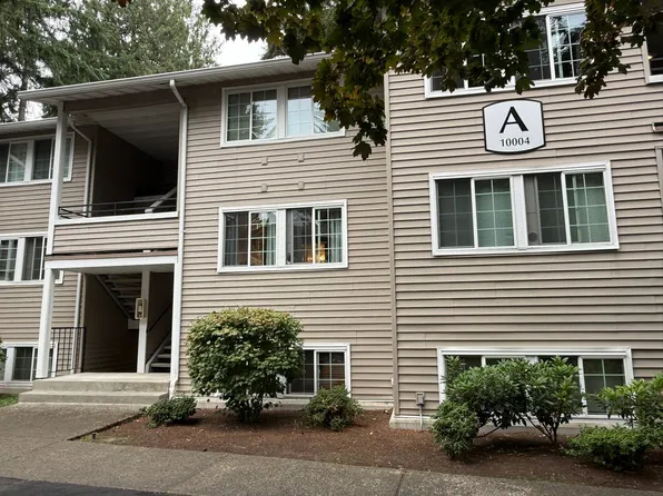 10004 NE 120th Ln APT A202, Kirkland, WA 98034