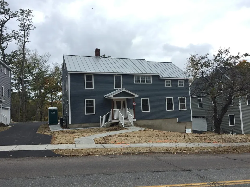 380 Colchester Ave #A