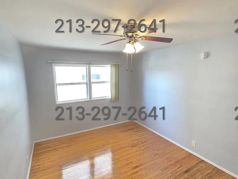 14355 Burbank Blvd #18 — Photo 14