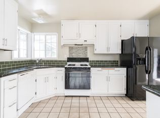 21151 Kingscrest Dr, Santa Clarita, CA 91350