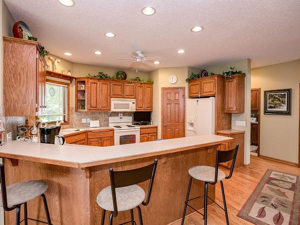 20768 Kaiser Way, Lakeville, MN 55044 | Zillow