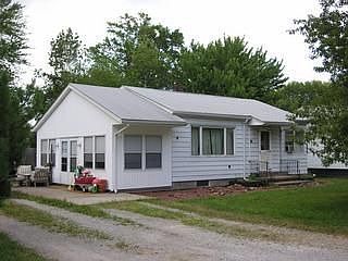 2nd image of 247 Oakwood St