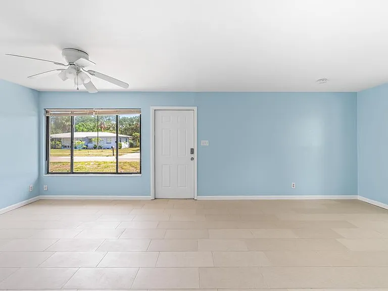 3711 W Leila Ave — Photo 5