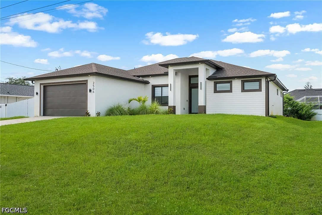 4 bed, 3.0 bath, 2007 sqft, $2,750 — Photo 3