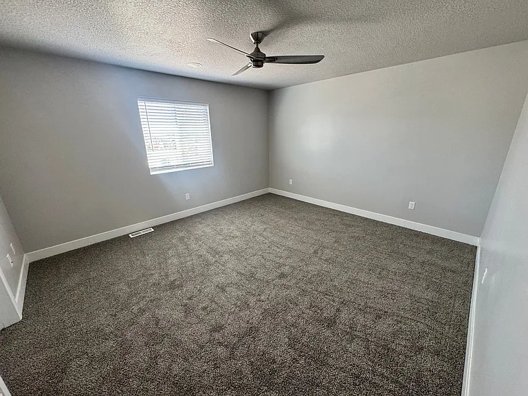 2087 N 325 W — Photo 7