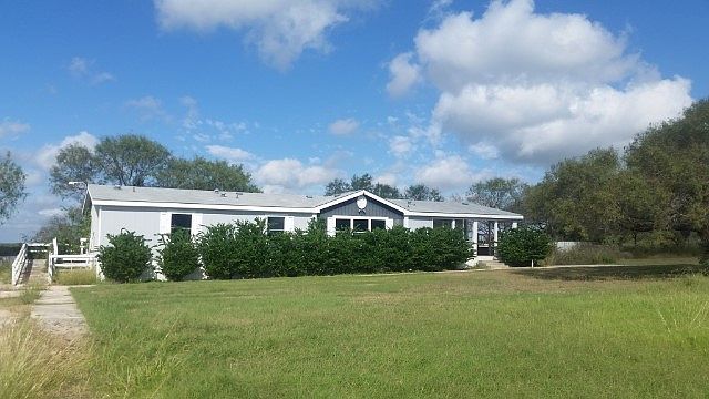 1st image of 425 Homecrest Dr