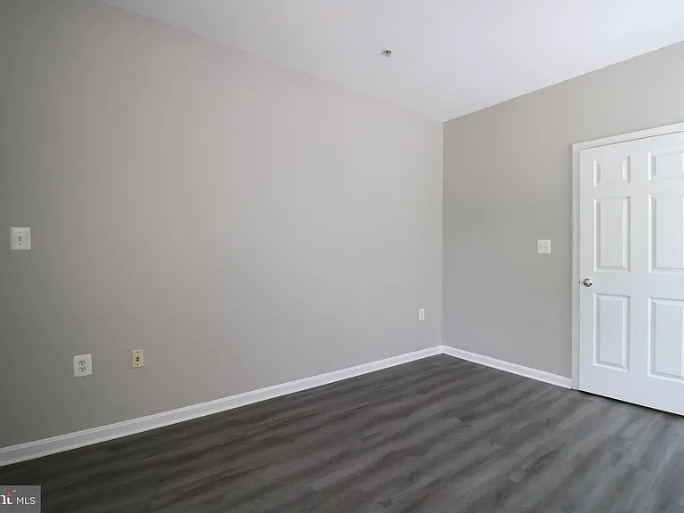 5117 E Travis Edward Way #5117E — Photo 12