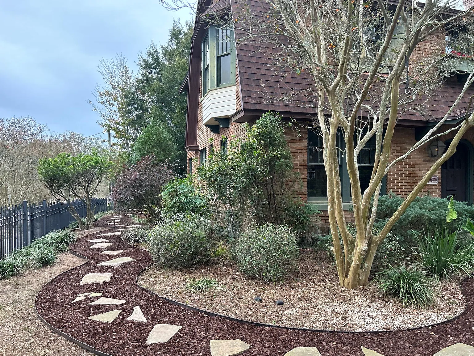 1124 N Spring St — Photo 4