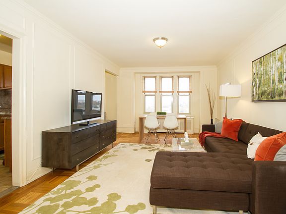 5th image of 4701 Pine St APT J13